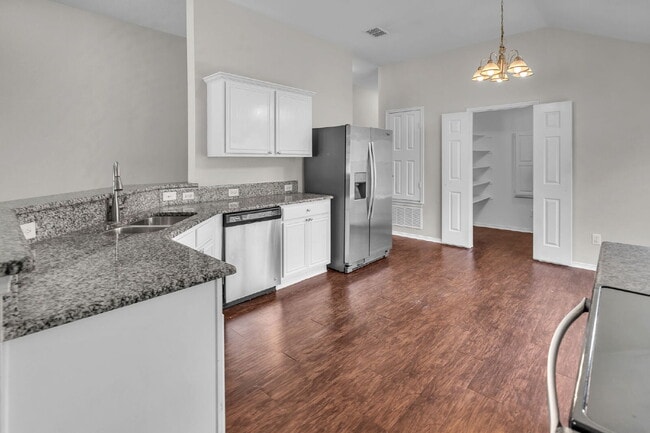 Building Photo - 11829 Gold Creek Dr E