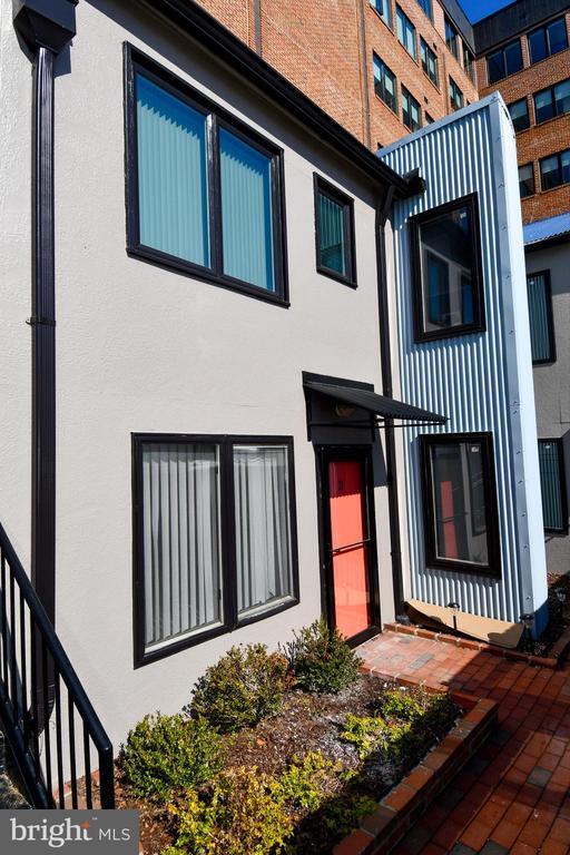 Building Photo - 113 N Fayette St