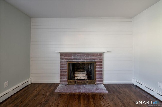 Building Photo - 927 Birmingham St