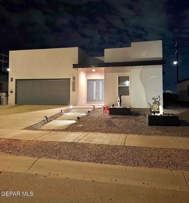 Building Photo - 14820 John McNeely Ave