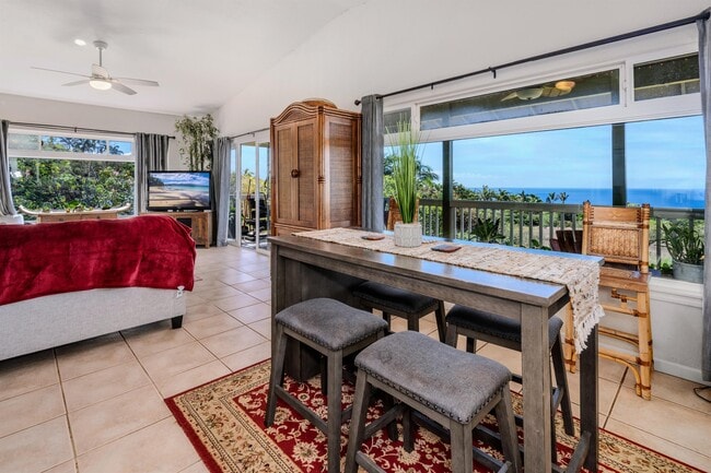 Building Photo - 111 Paia Pohaku St