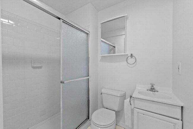 Building Photo - Welcome to this fantastic Colonial home, nestled in a quiet cul-de-sac and featuring an optional ...
