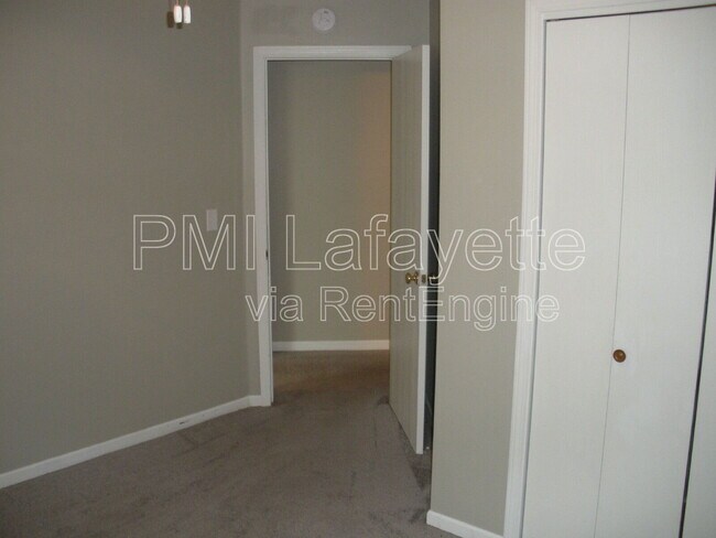 Building Photo - 3526 Bethel Dr