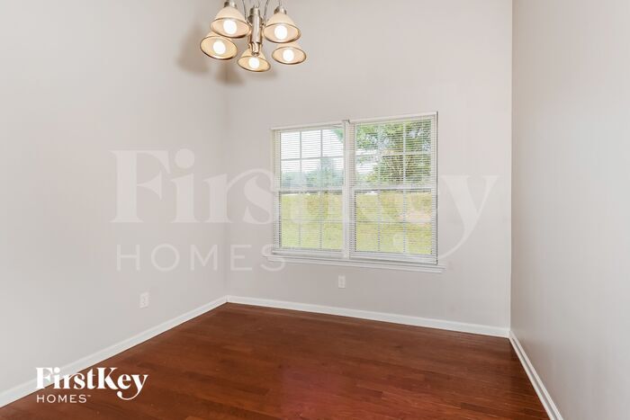Building Photo - 231 Grandview Ln