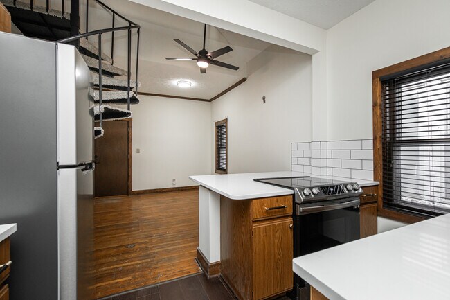 Building Photo - 2107 N Pennsylvania St
