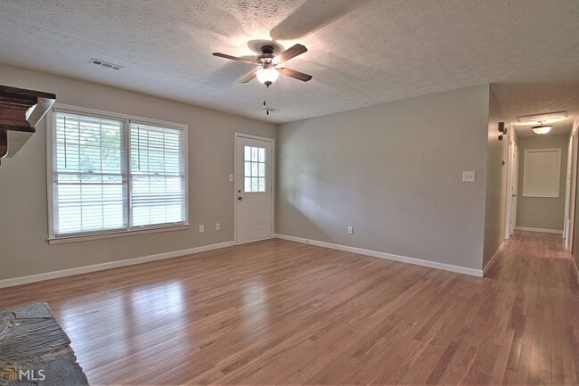 Building Photo - 408 Ironwood Way
