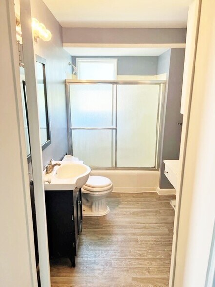 Building Photo - 1515 Avenue F