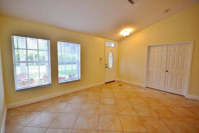 Living room - 17569 89th Pl N
