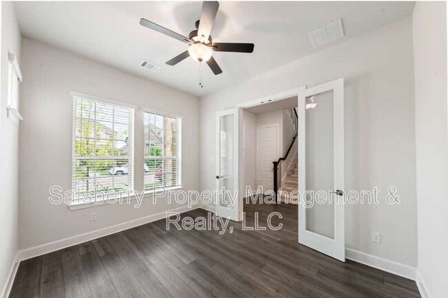 Building Photo - 9324 Trammel Davis Rd