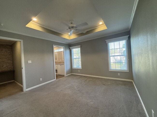 Building Photo - 4 Golf Cove Ct