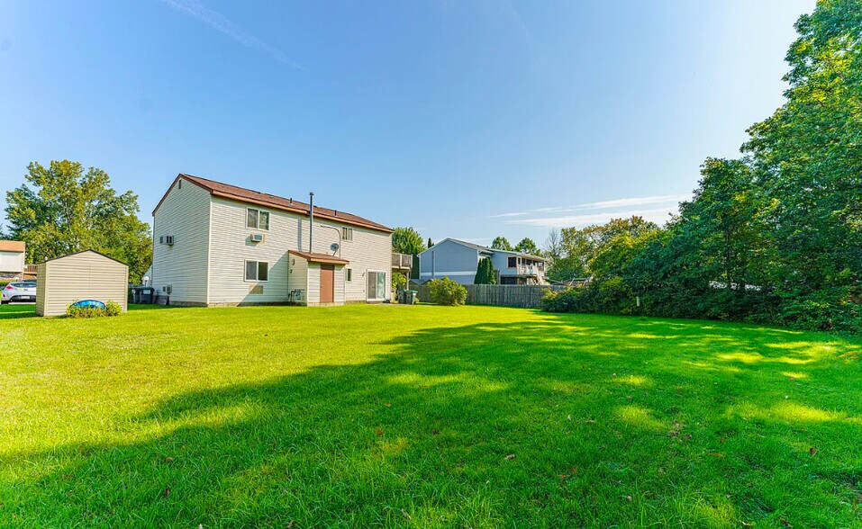 Building Photo - 44 Suncrest Dr