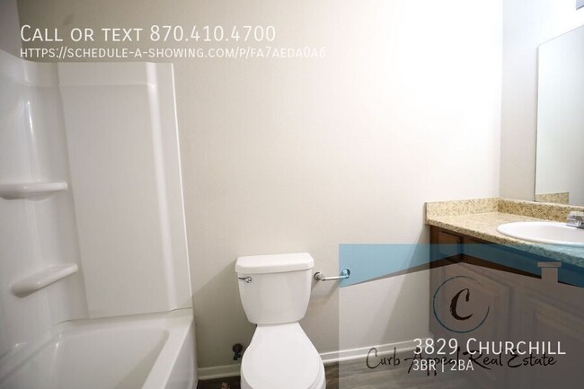 Building Photo - Move in special $800!!  Beautiful 3 bed / ...