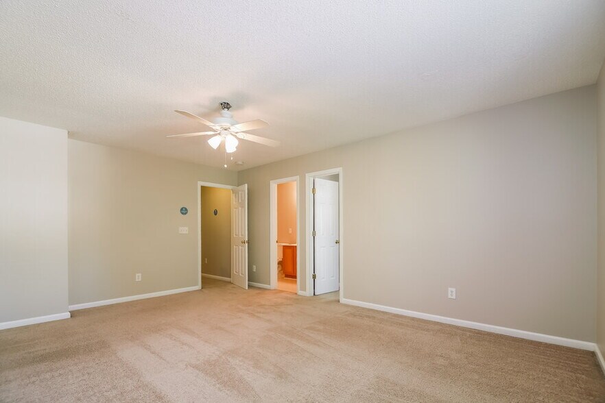 Building Photo - 4904 Tommans Trail