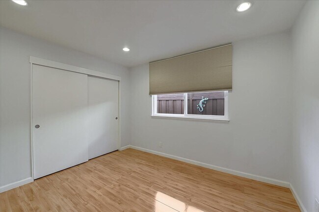 Building Photo - Beautifully Updated Single Family Home with Sparkling Pool