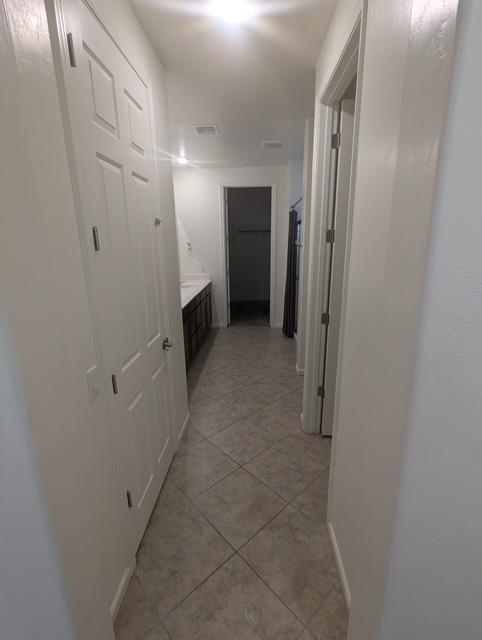 Building Photo - 10242 S Pantano Knolls Dr
