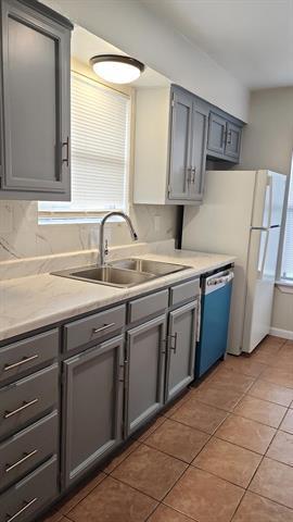 Building Photo - 3900 Camelot St