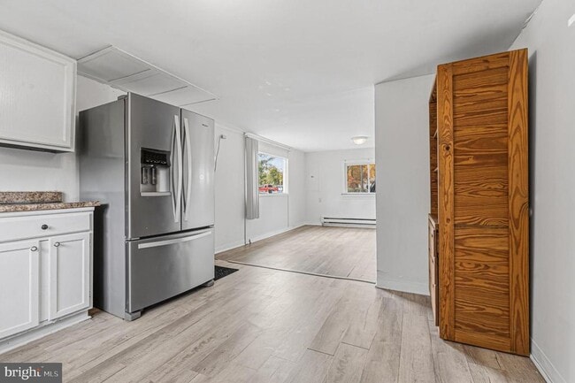 Building Photo - 1915 Rettman Ln