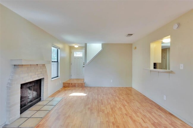 Building Photo - 8806 Springmail Cir