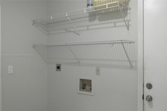 Building Photo - 17510 SW 108th Ave