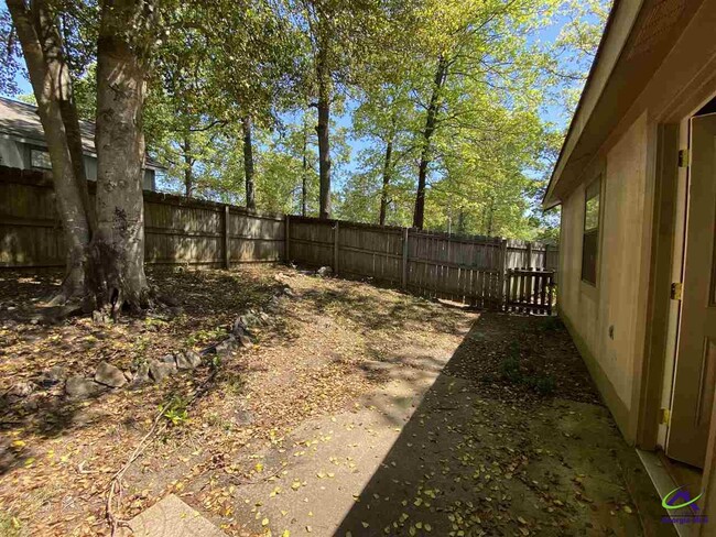 Building Photo - 232 Tallulah Trail