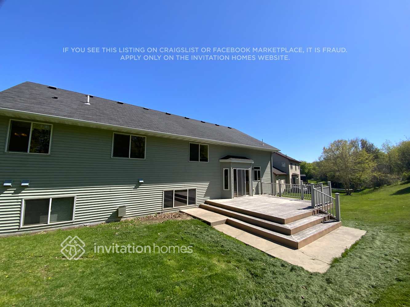 Building Photo - 336 Brady St