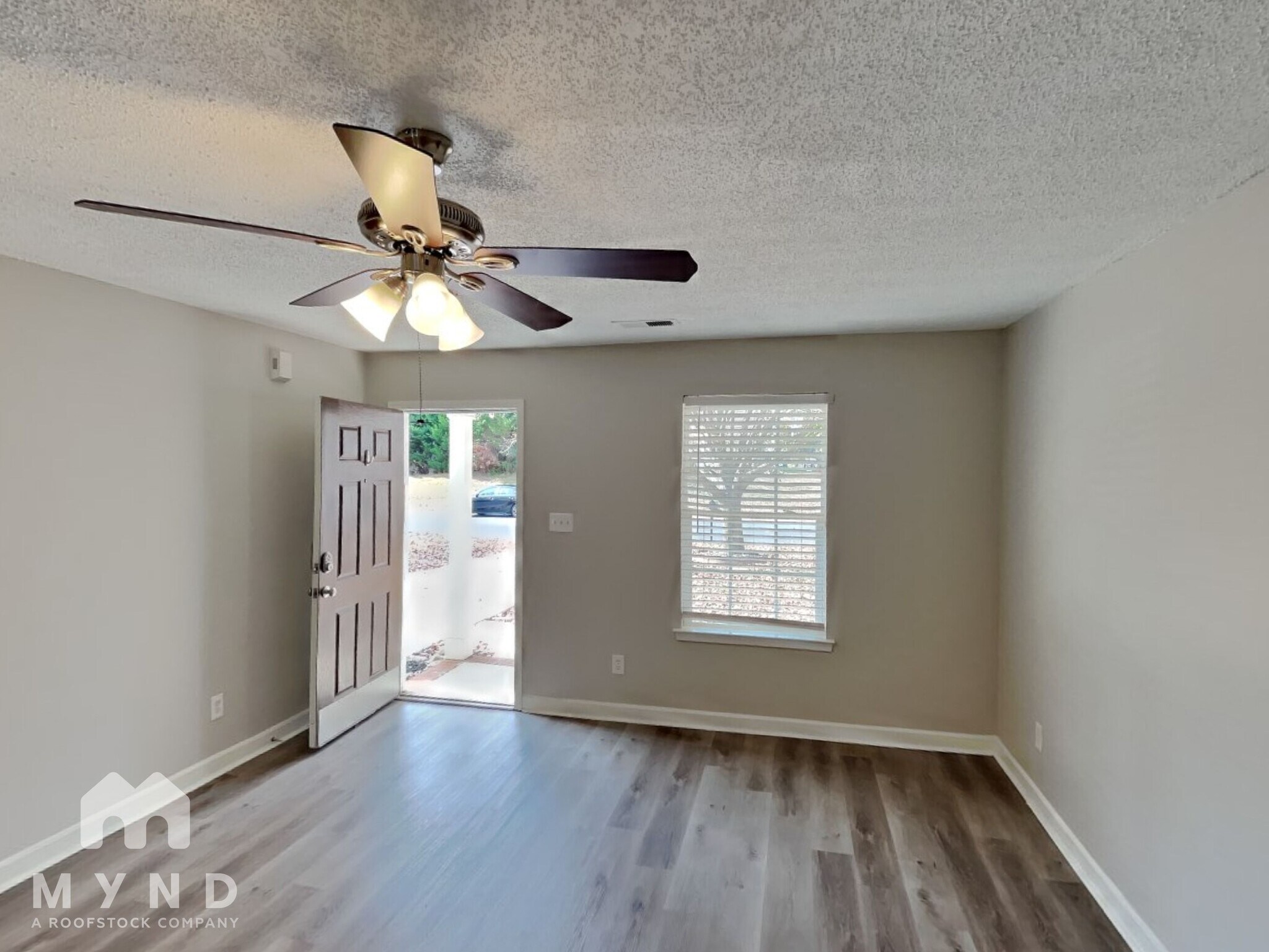 Building Photo - 2006 Harrison Park Dr