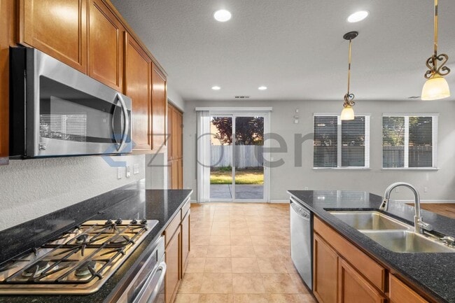 Building Photo - 1137 St Croix Way