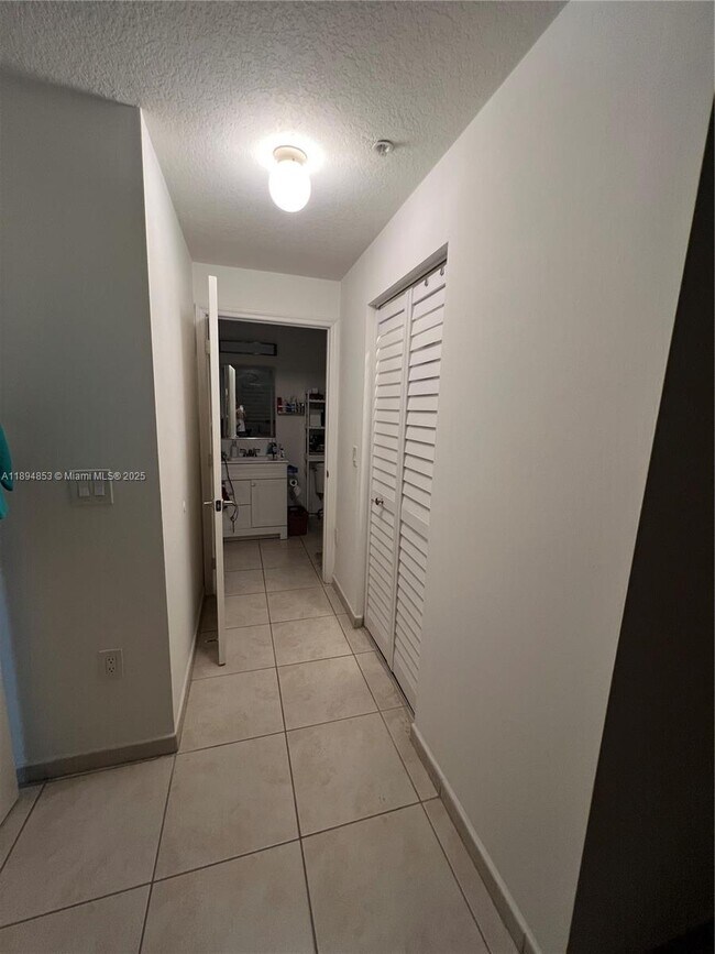 Building Photo - 7290 NW 114th Ave