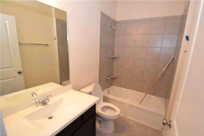 Building Photo - 13903 Madrigal Ln