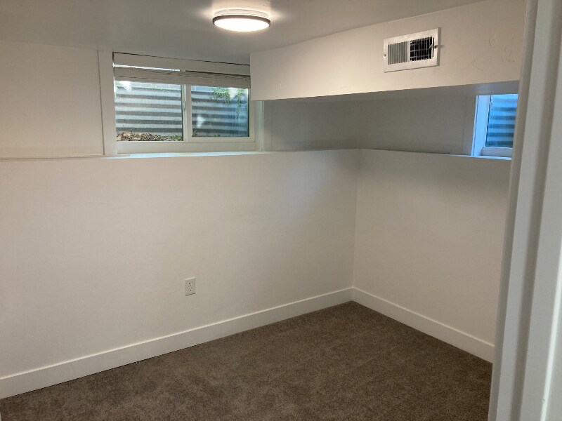 Building Photo - 4580 W 5570 S