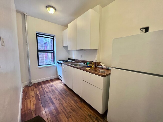 Floorplan - 12 Dongan Place