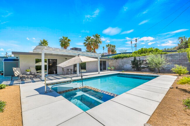 Building Photo - 37535 Melrose Dr