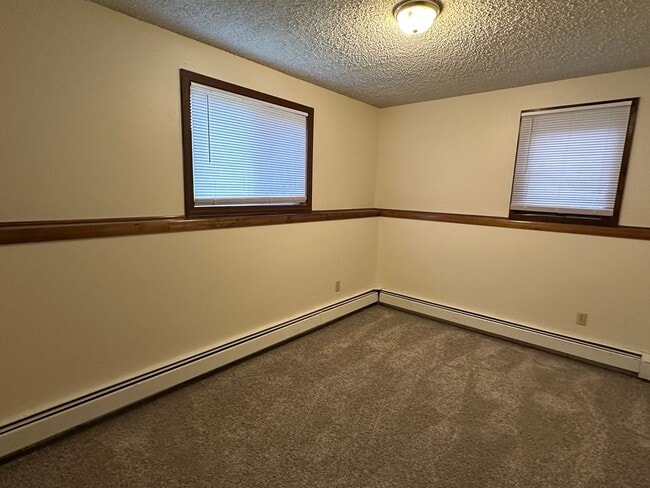 Building Photo - Duplex - 2308 S 20th St