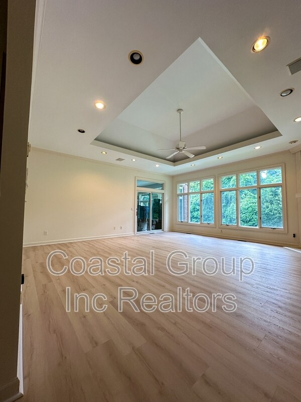 Building Photo - 1661 Spring House Trail