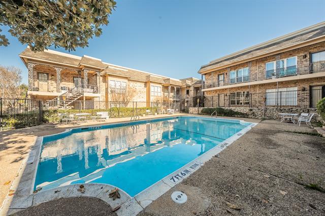 Building Photo - 4343 Bellaire Dr S