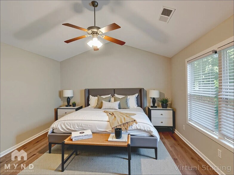 Building Photo - 323 Rosemont Ct