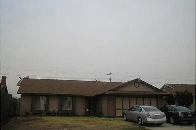 Building Photo - 14901 Silvertree Rd