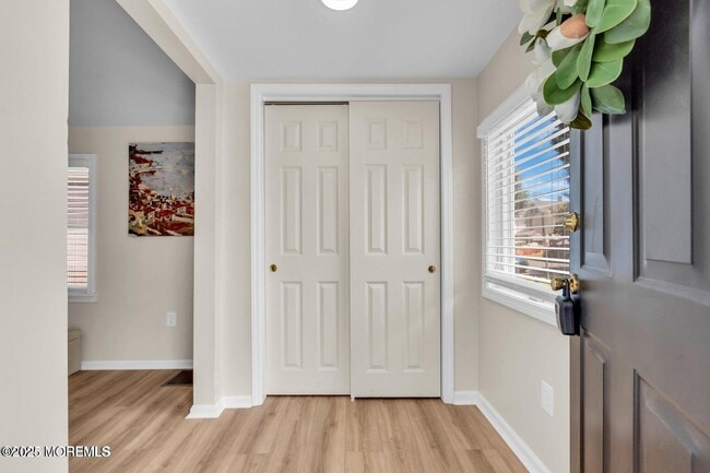 Building Photo - 520 Brighton Ave