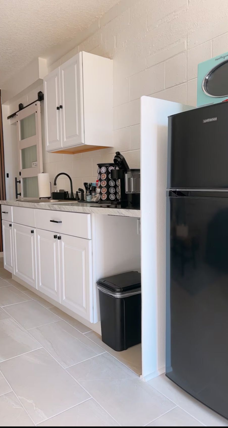 Building Photo - 3122 Eleuthera Ln