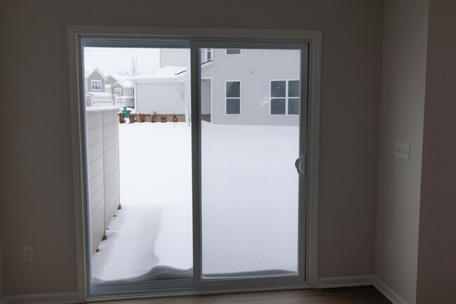 Building Photo - 1903 Salt Springs Dr