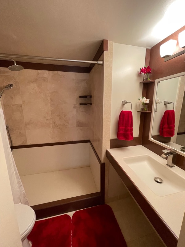 Building Photo - 2499 Kapiolani Blvd