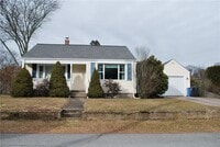 Building Photo - 161 Hadde Ave