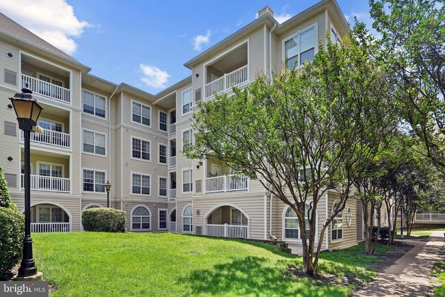 Building Photo - 4551 Strutfield Ln