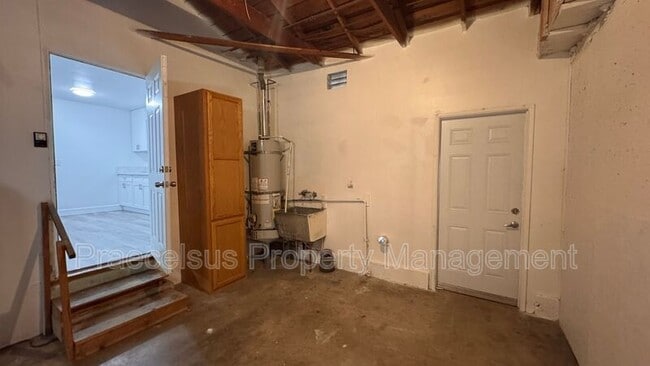 Building Photo - 8235 Alton Dr