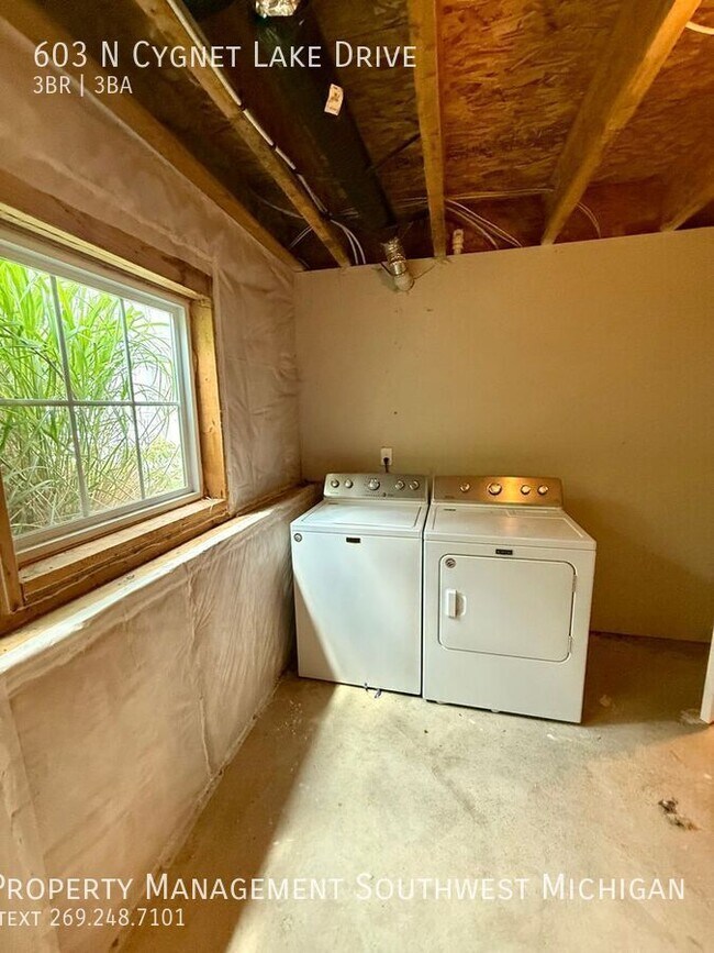 Building Photo - 603 Cygnet Lake Dr