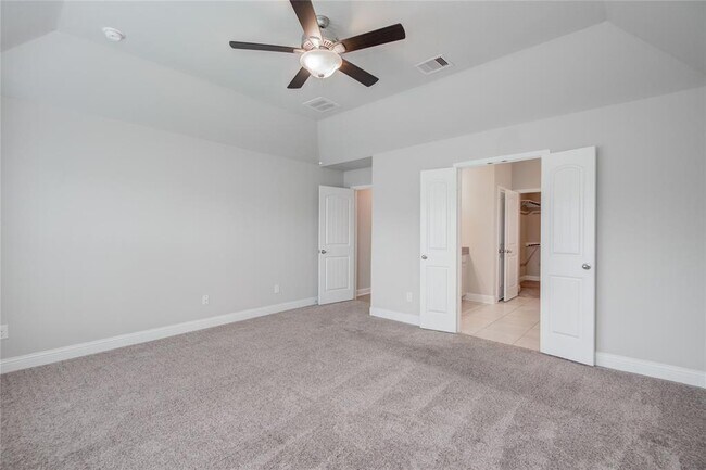 Building Photo - 12704 Southern Oaks Landing