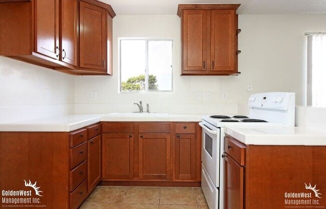 Building Photo - Gorgeous 1Bdm 1Ba Upstairs Unit in Oceanside
