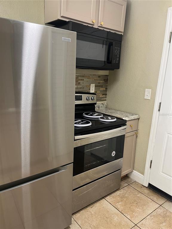 Building Photo - 224 E St