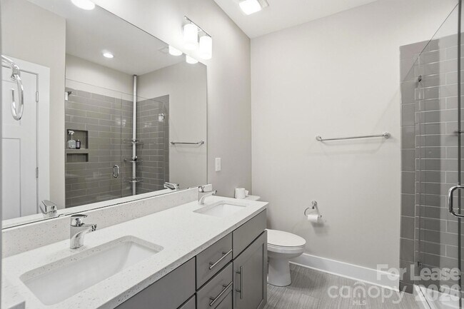 Building Photo - 523 Sedgefield Park Dr