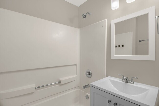 Building Photo - 2510 Harley Dr